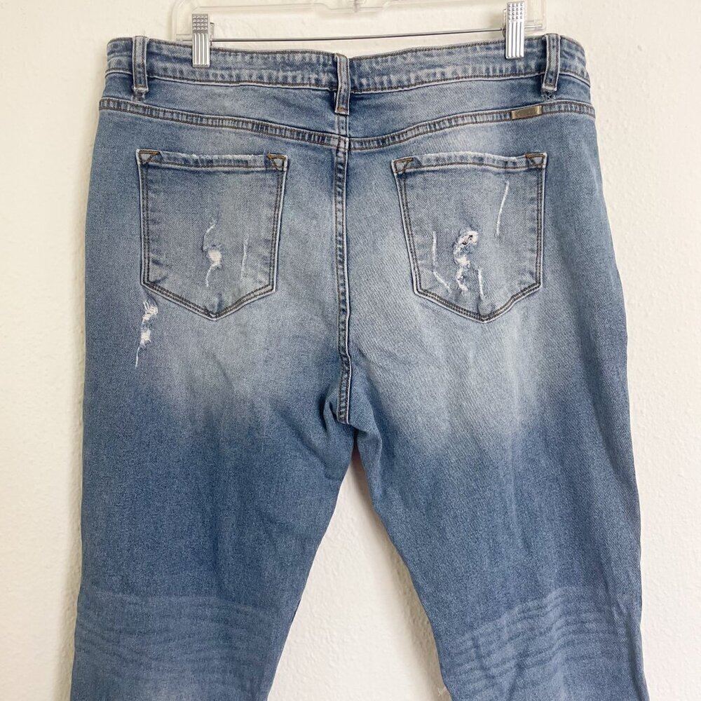 KanCan Estilo Medium Wash Destroyed Knee Holes Distressed Stretch Jeans size 32 - Picture 6 of 10